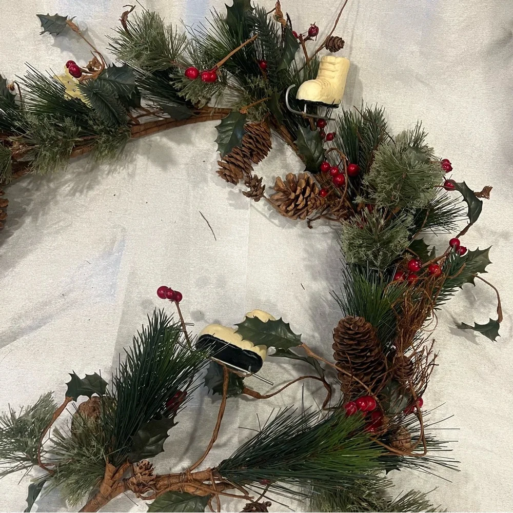 4’ Festive Holiday Garland with Red Berries and‎ Pinecones & ice skates